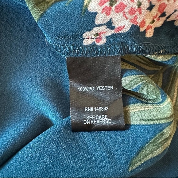 TORRID Babydoll Chiffon Button-Front Floral Teal Tunic Top - Picture 12 of 13